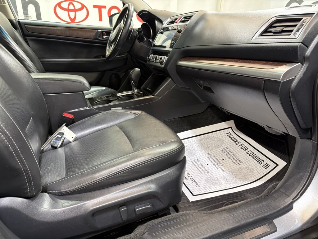 Used 2015 Subaru Outback 2.5i Limited AWD/4WD image 10