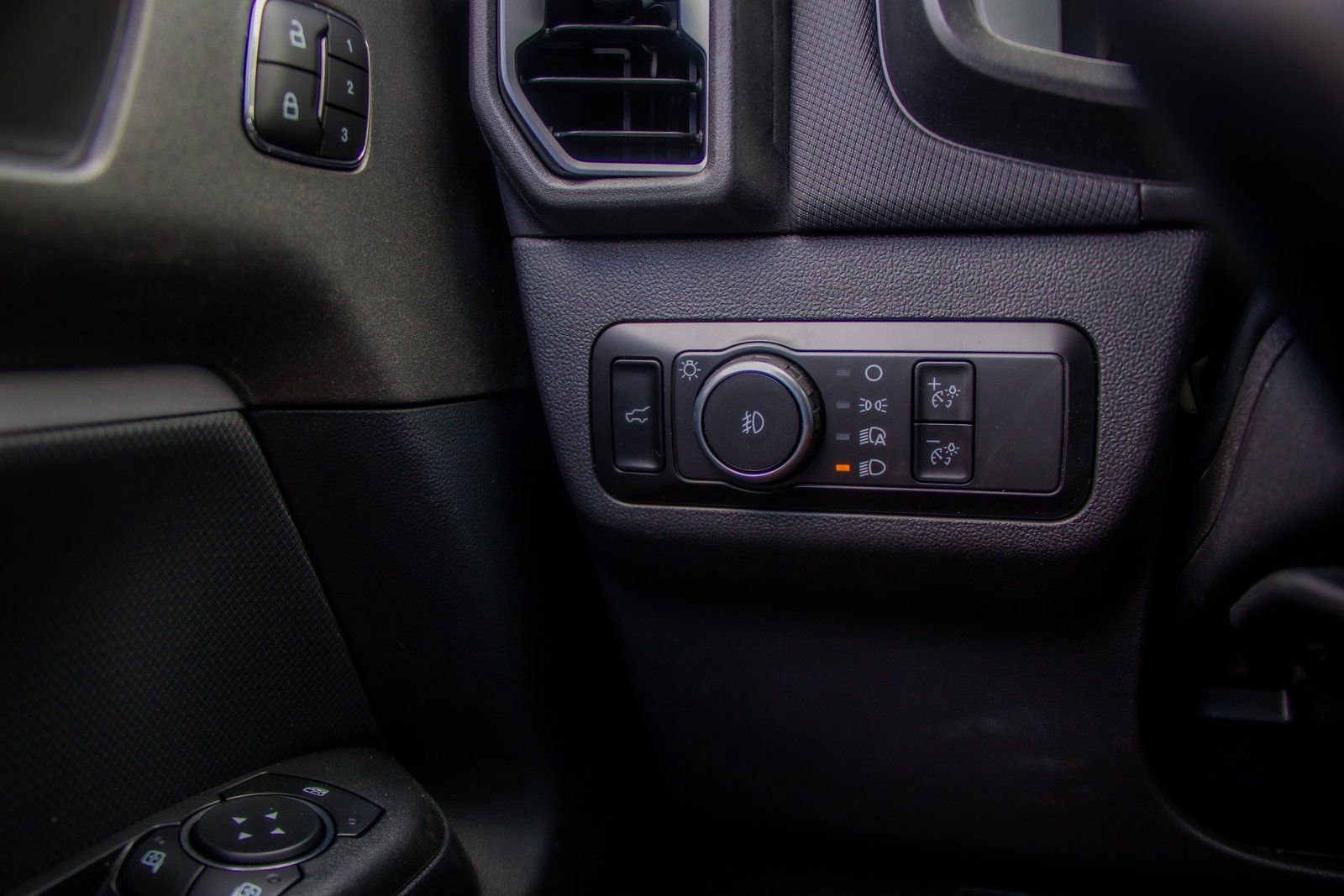 New 2025 Ford Bronco Sport Outer Banks w/ Outer Banks Tech Package+ image 48