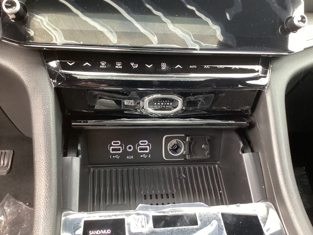 New 2026 Jeep Grand Cherokee L 4WD image 34