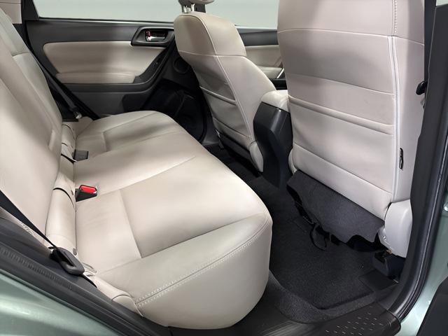 Used 2016 Subaru Forester 2.5i Limited AWD/4WD image 35