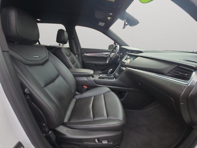 Used 2023 Cadillac XT6 Luxury AWD/4WD image 15