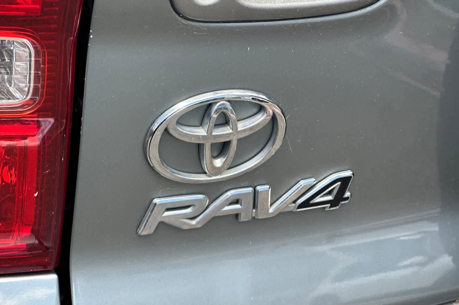 Used 2004 Toyota RAV4 2WD image 16