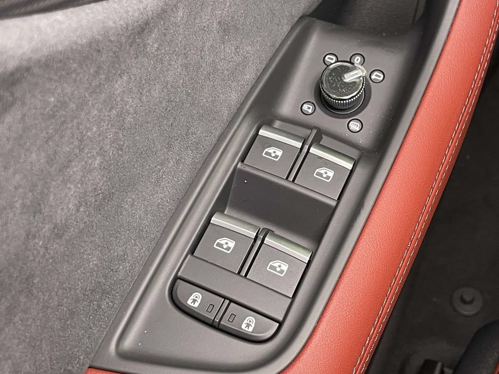 New 2026 Audi SQ8 Premium Plus AWD/4WD image 38