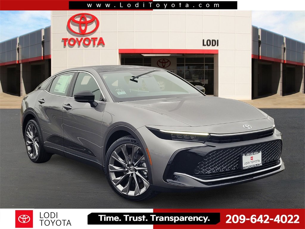 New 2025 Toyota Crown Signia