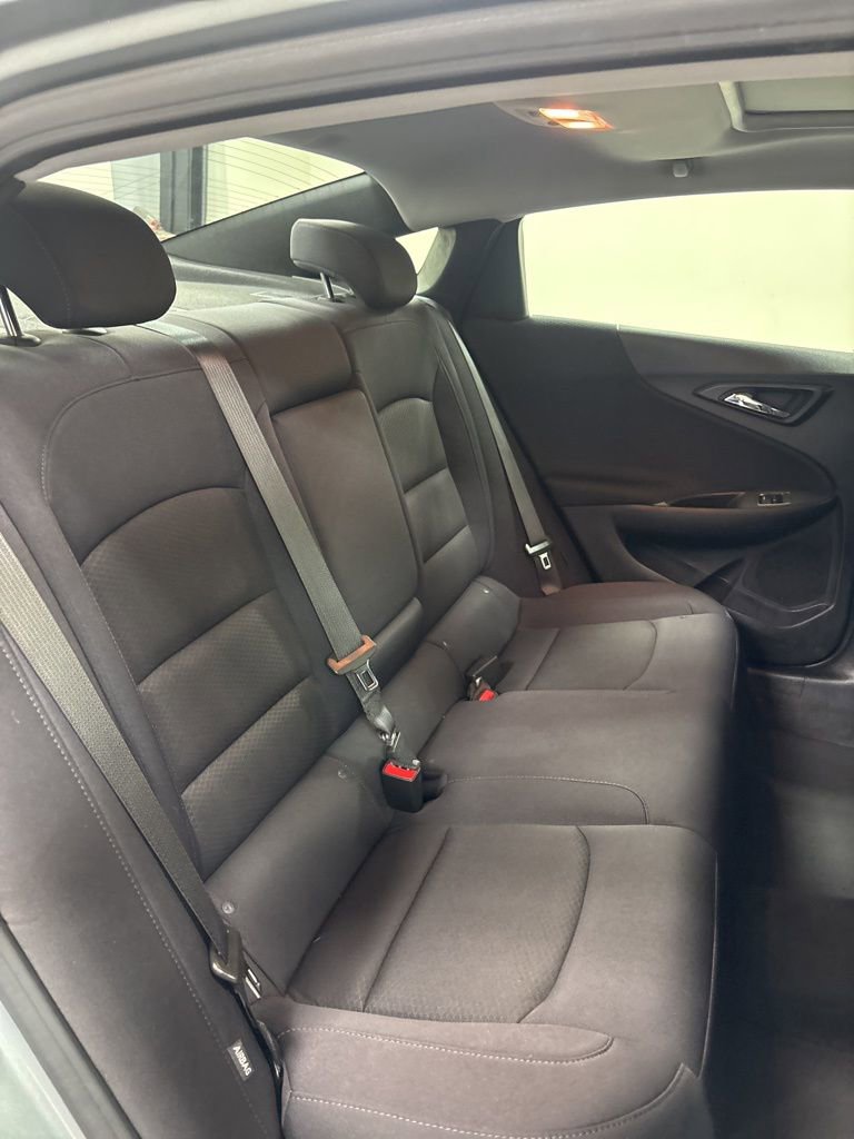 Used 2024 Chevrolet Malibu LT FWD image 29