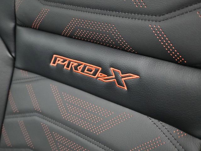 Used 2025 Nissan Frontier Pro-X w/ Pro Premium Package image 8