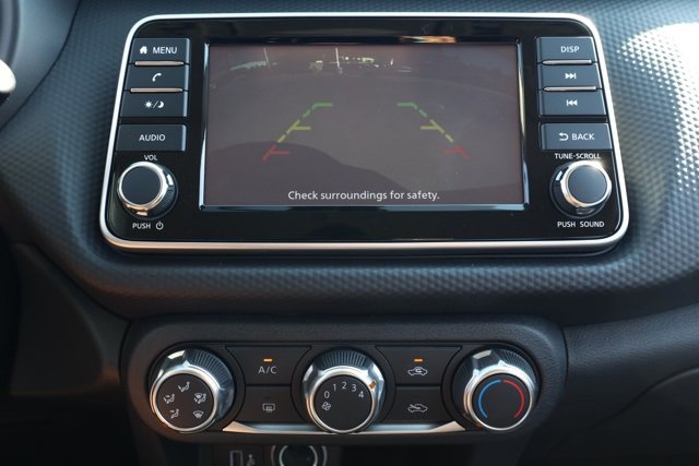 New 2025 Nissan Kicks Play S image 30