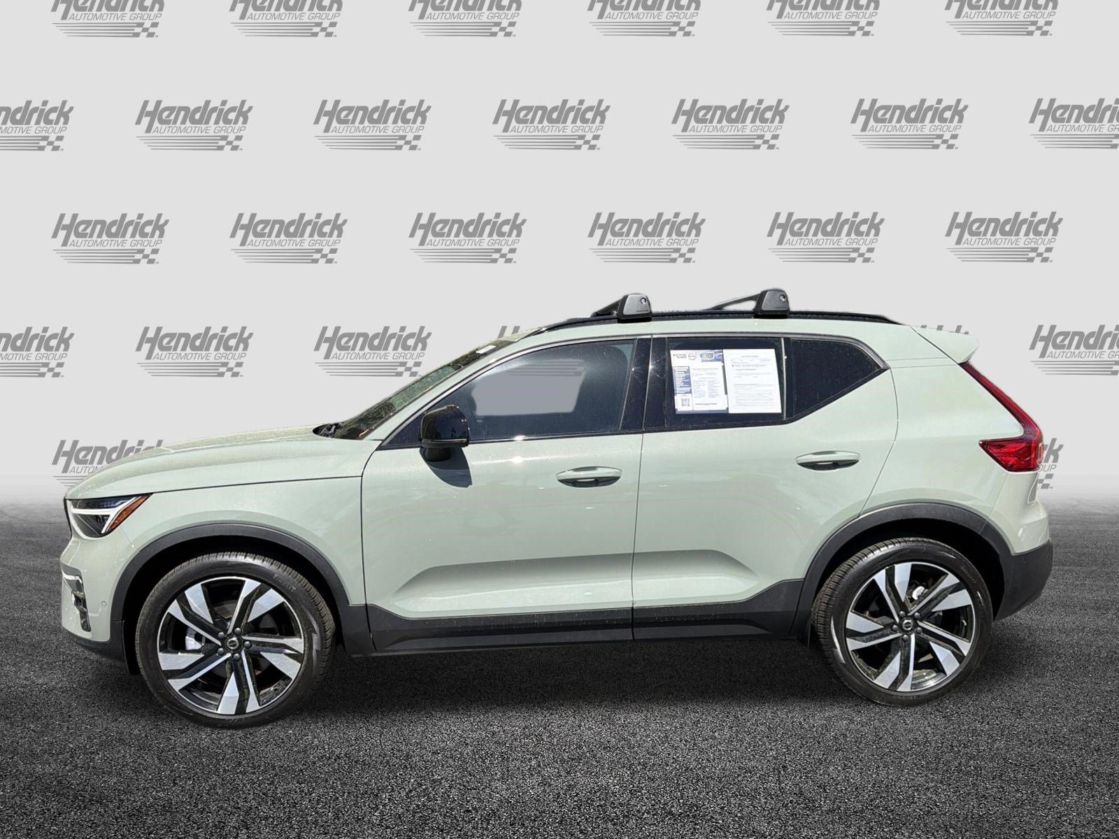 Certified 2025 Volvo XC40 B5 Ultra w/ Protection Package Premier image 7