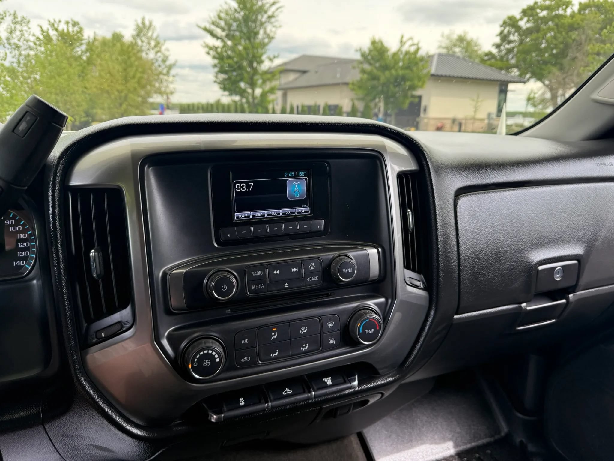 Used 2015 Chevrolet Silverado 2500 LT AWD/4WD image 17