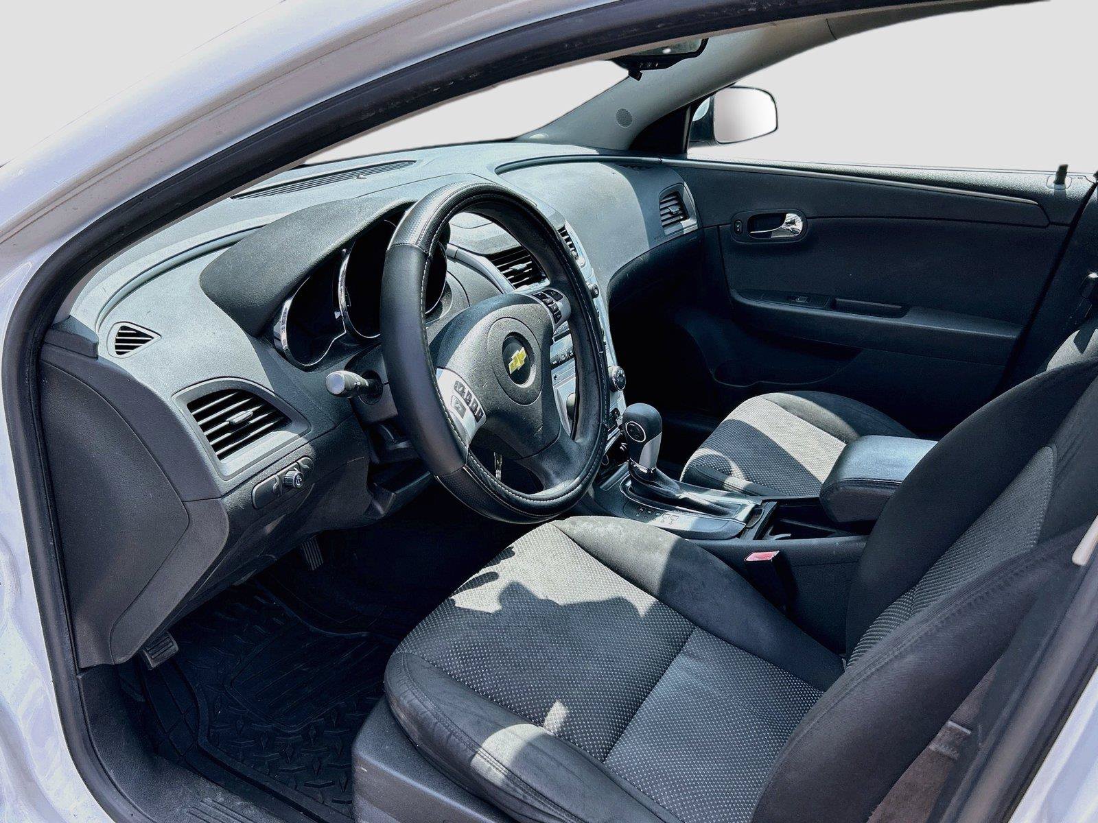 Used 2012 Chevrolet Malibu LT FWD image 22
