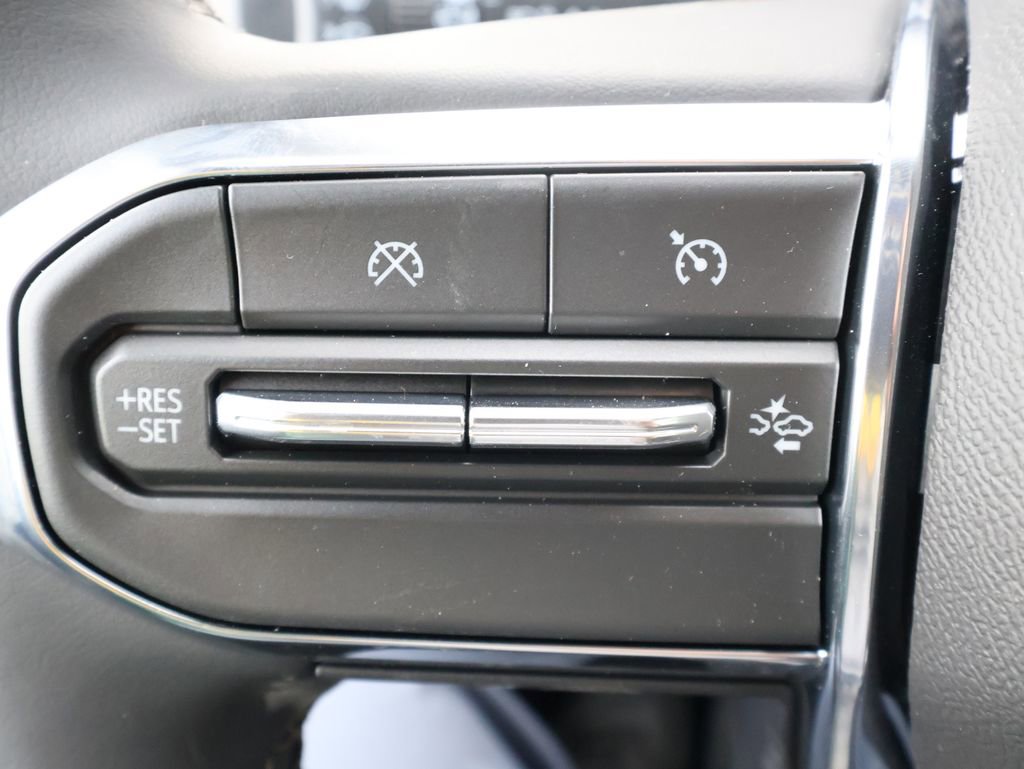 New 2026 GMC Canyon Elevation w/ Convenience Package image 16