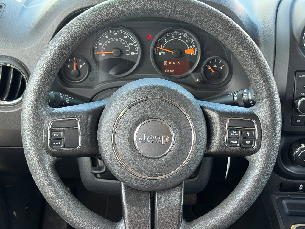 Used 2016 Jeep Patriot Sport w/ Power Value Group FWD image 13