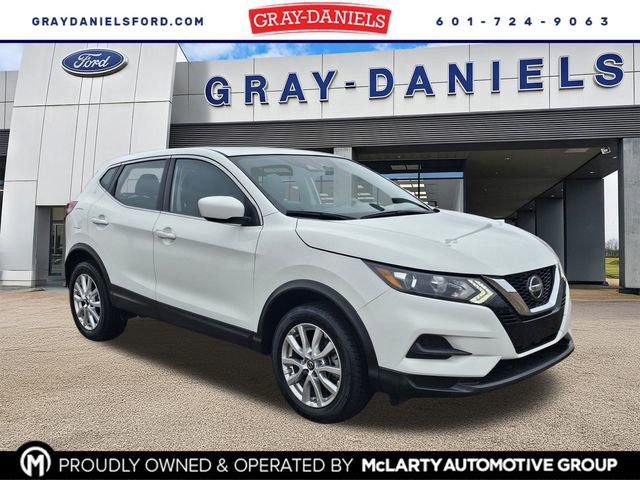 Used 2021 Nissan Rogue Sport S image 1