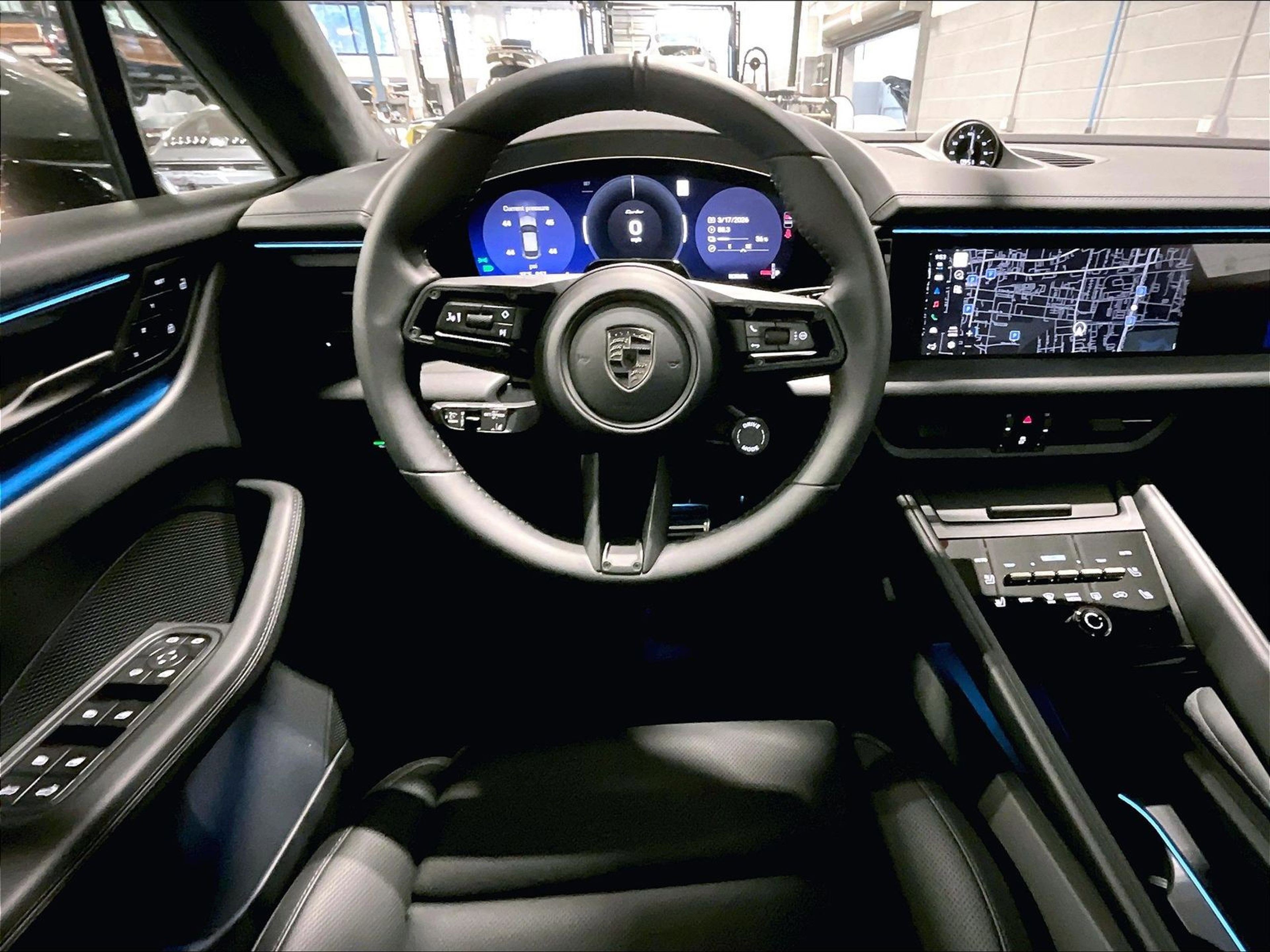 New 2026 Porsche Macan Turbo Electric AWD/4WD image 18