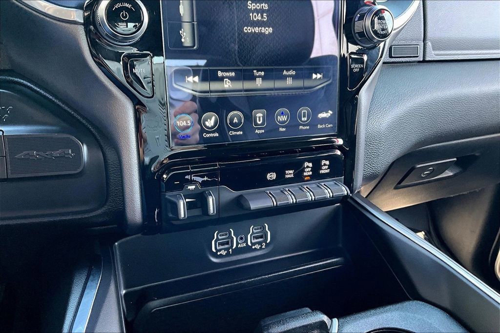 Used 2020 RAM 2500 Laramie w/ Night Edition image 15