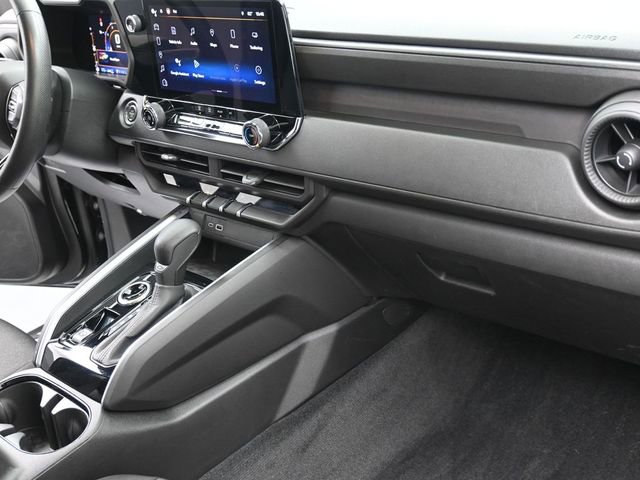 Used 2023 Chevrolet Colorado W/T image 27