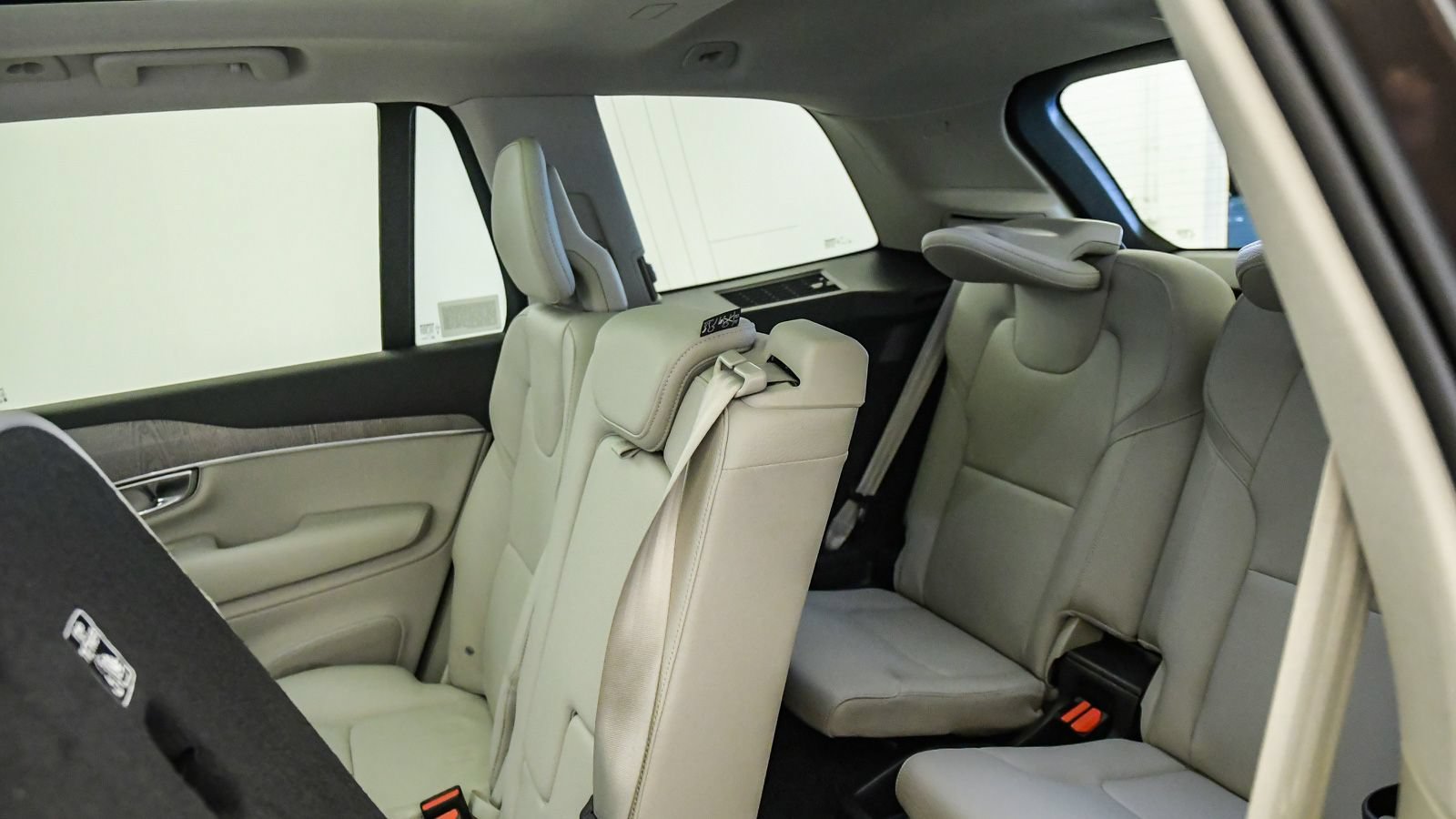 Certified 2024 Volvo XC90 T8 Core AWD/4WD image 20