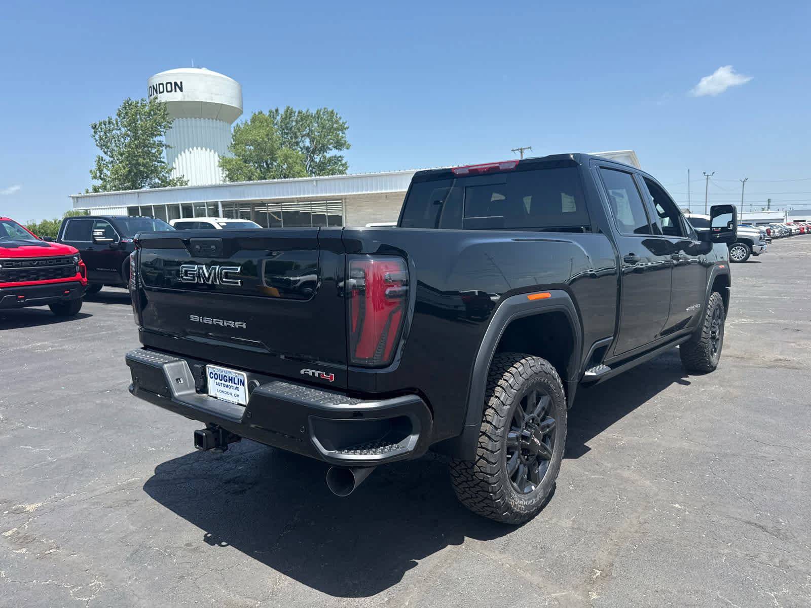 New 2026 GMC Sierra 3500 AT4 w/ AT4 Premium Plus Package AWD/4WD image 5