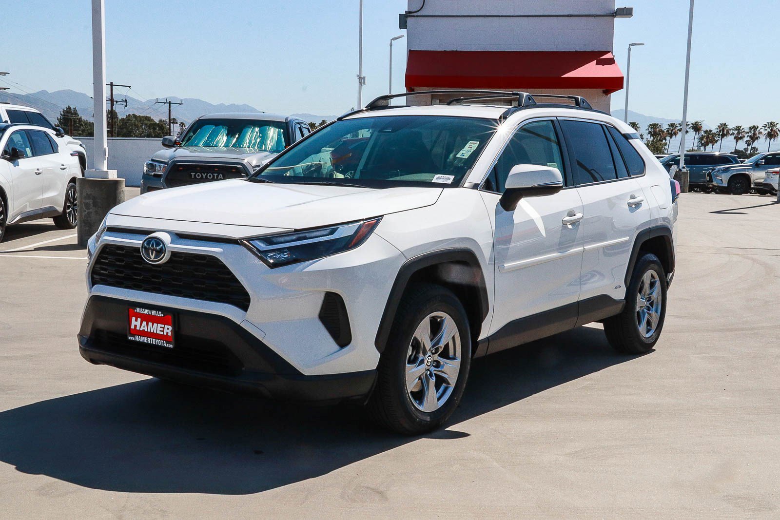 Certified 2023 Toyota RAV4 LE AWD/4WD image 3