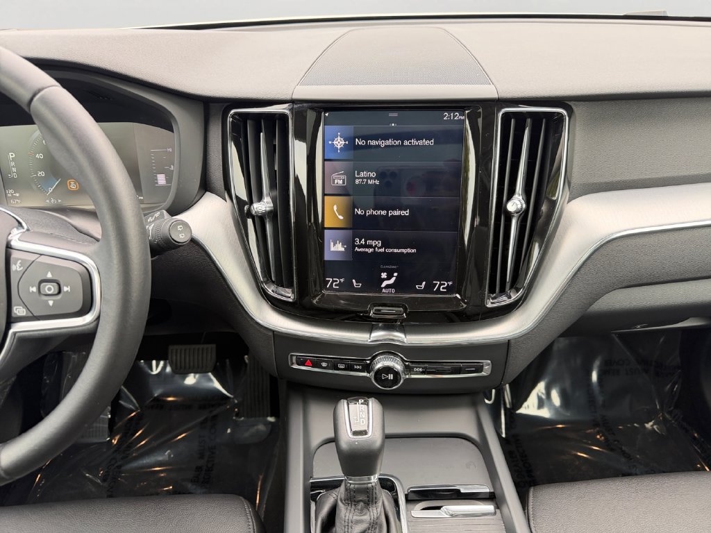 Used 2019 Volvo XC60 T5 Momentum w/ Premium Package AWD/4WD image 13