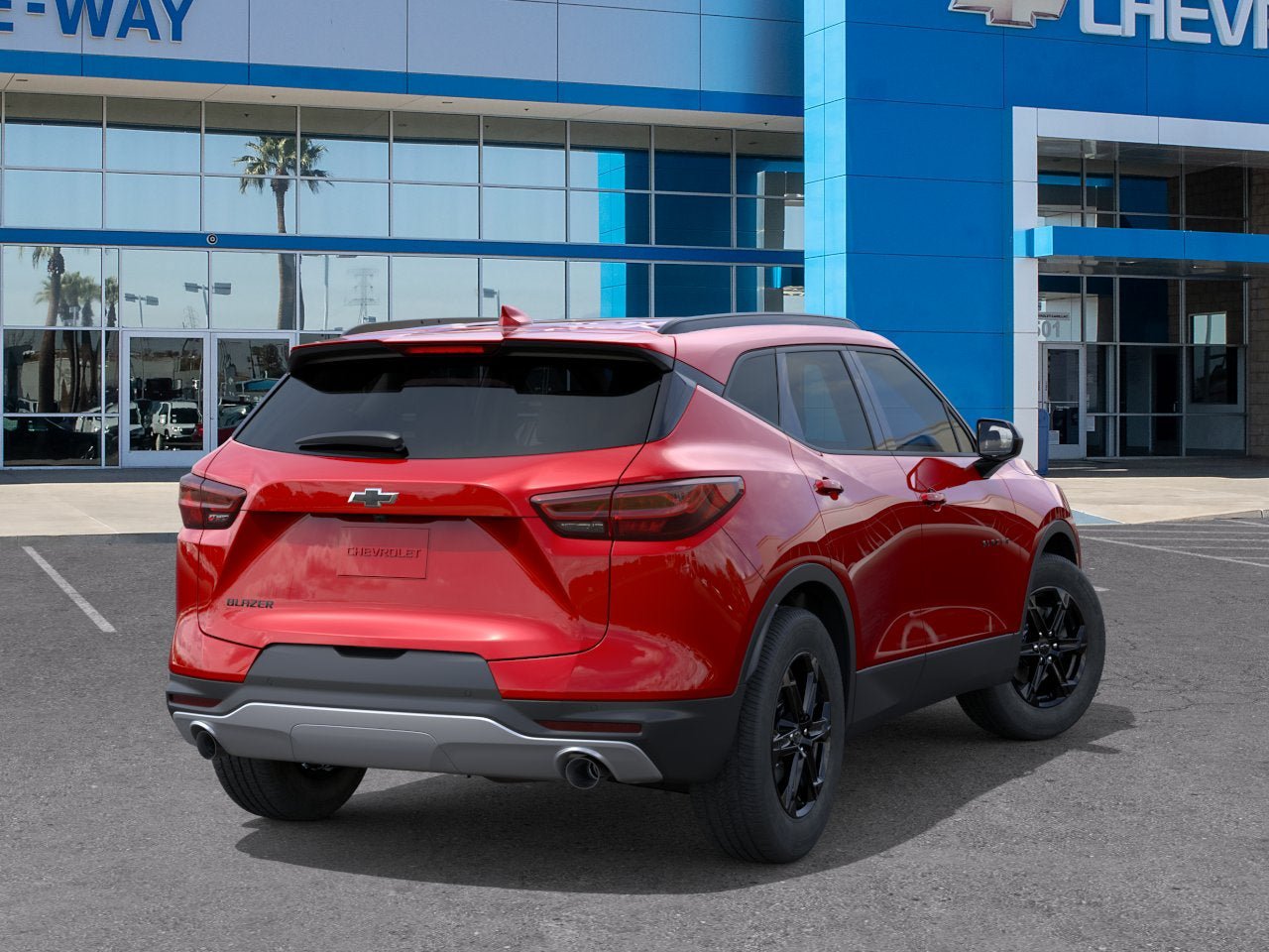 Used 2025 Chevrolet Blazer LT w/ Midnight/Sport Edition FWD image 4