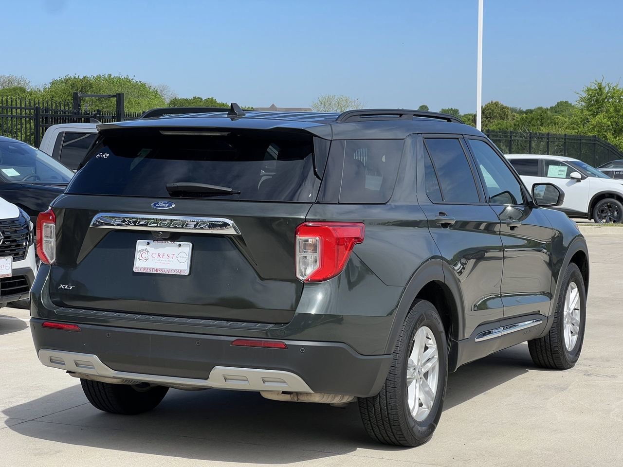 Used 2023 Ford Explorer XLT w/ Equipment Group 202A image 4