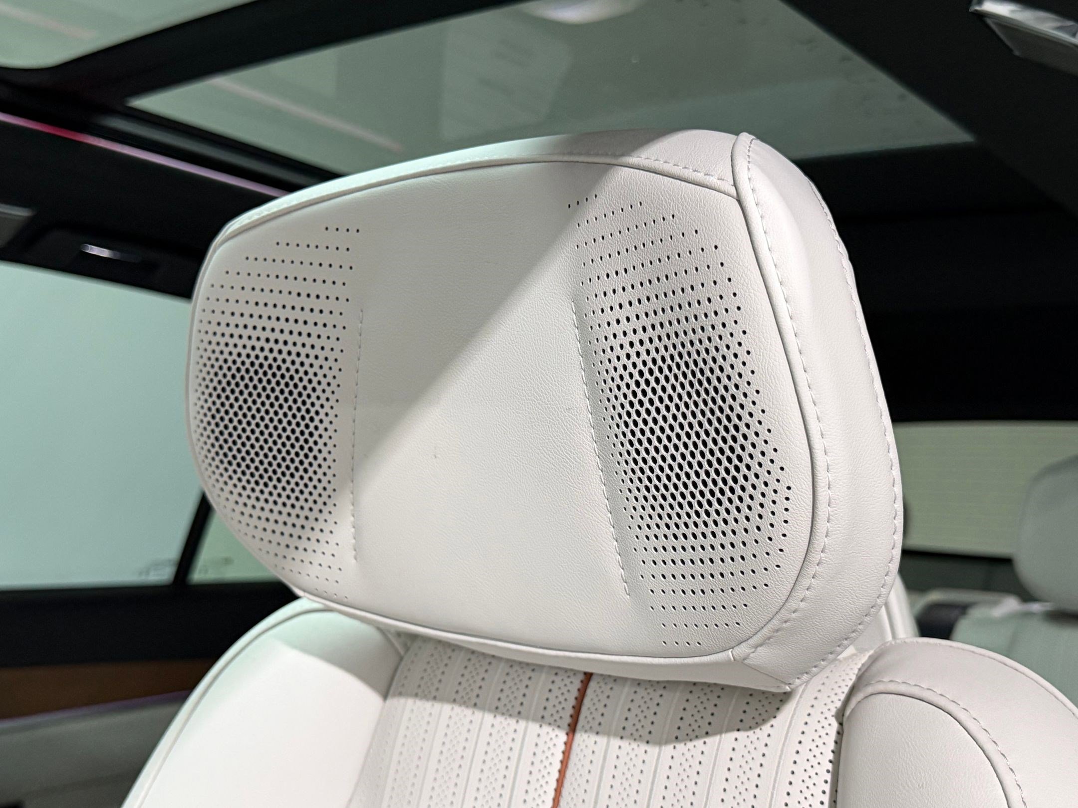 New 2026 Cadillac Vistiq Luxury AWD/4WD image 26