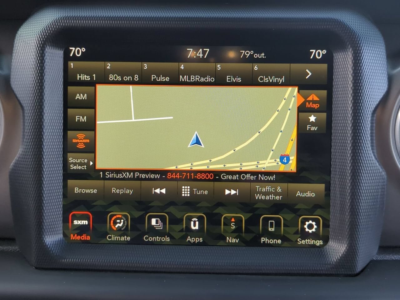 Used 2022 Jeep Wrangler Unlimited Rubicon 4xe AWD/4WD image 16