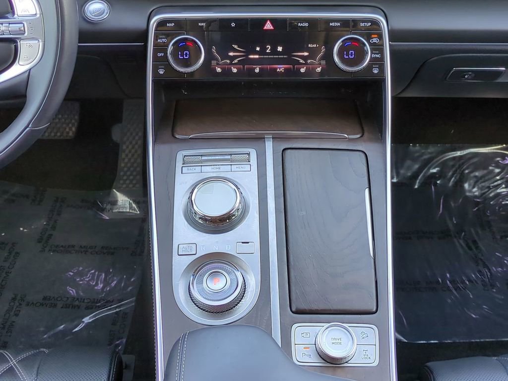 Used 2024 Genesis GV80 3.5T w/ Prestige Package image 18