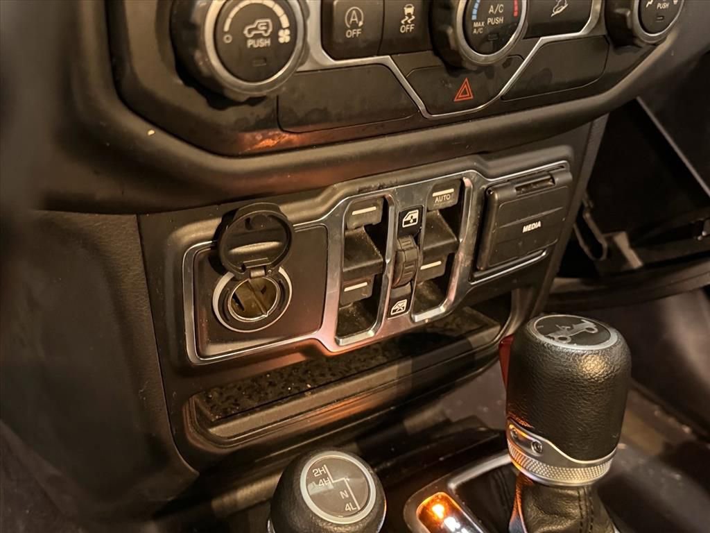 Used 2019 Jeep Wrangler Unlimited Sport S image 17