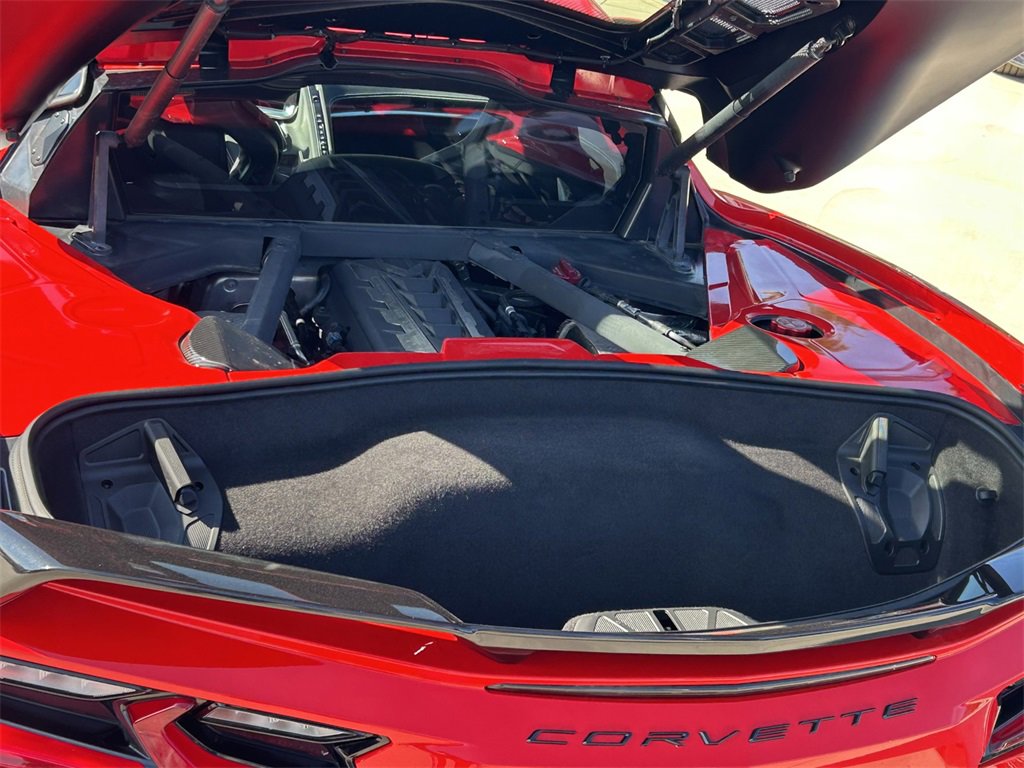 Used 2021 Chevrolet Corvette Stingray Coupe w/ Z51 Performance Package image 13