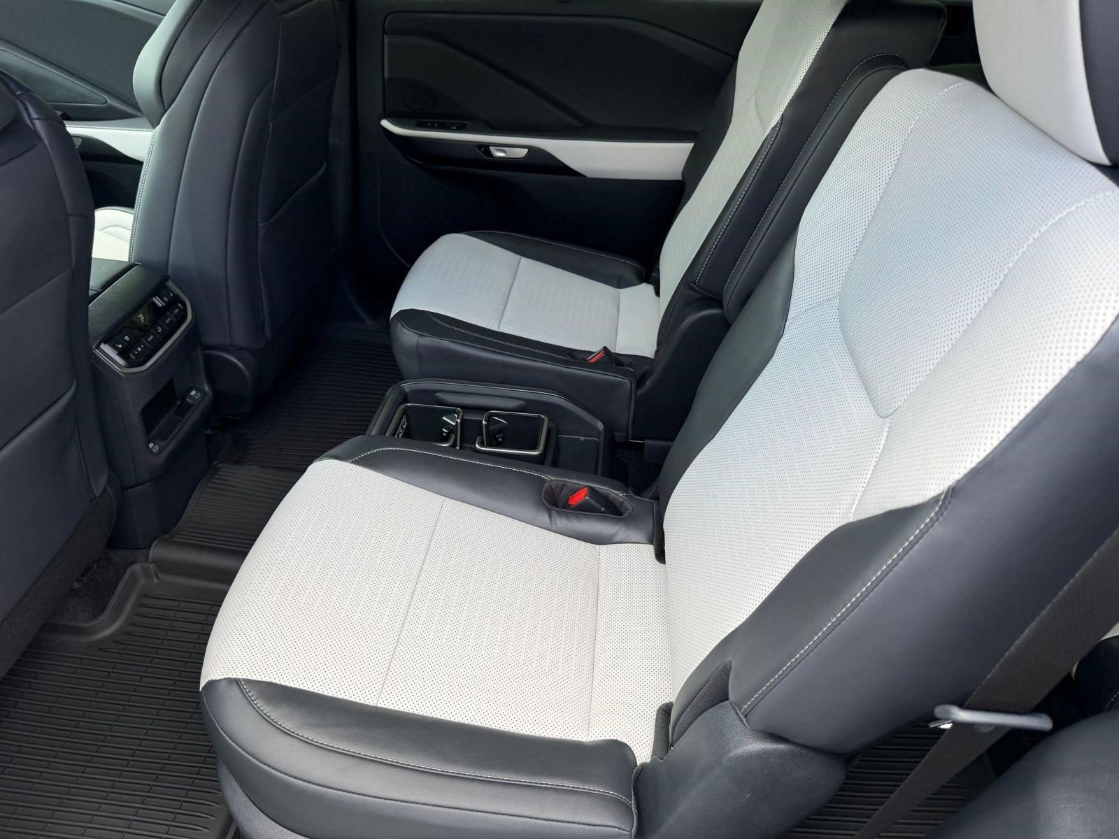 New 2026 Lexus TX 500h AWD image 22