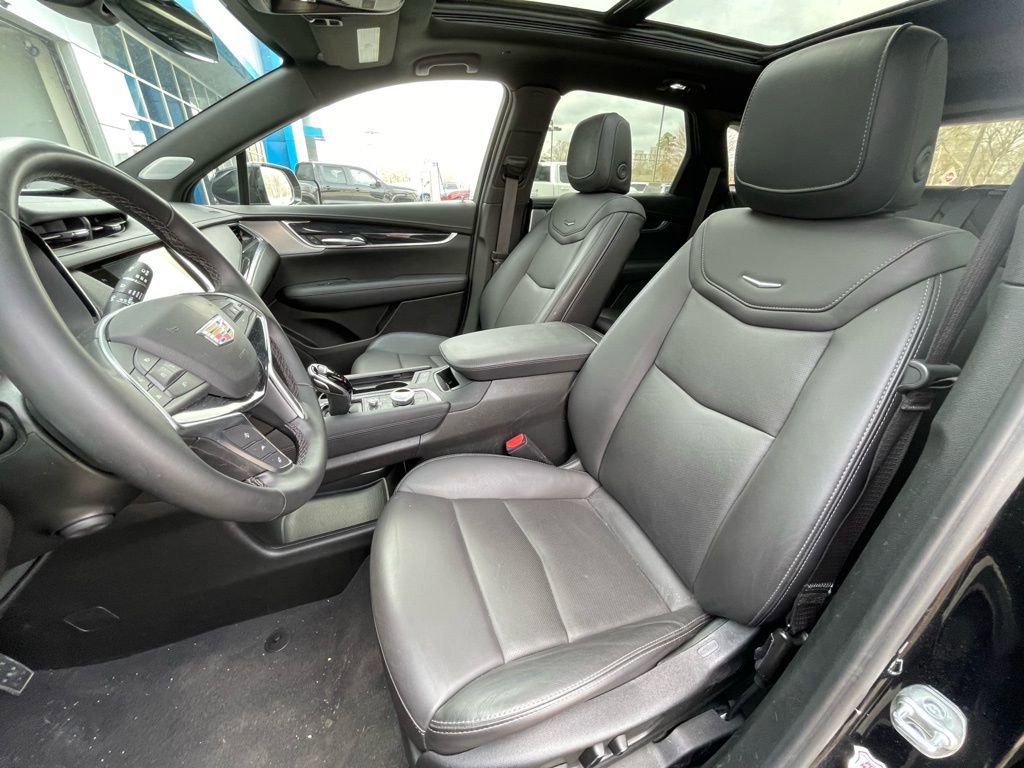Used 2025 Cadillac XT5 Premium Luxury image 23