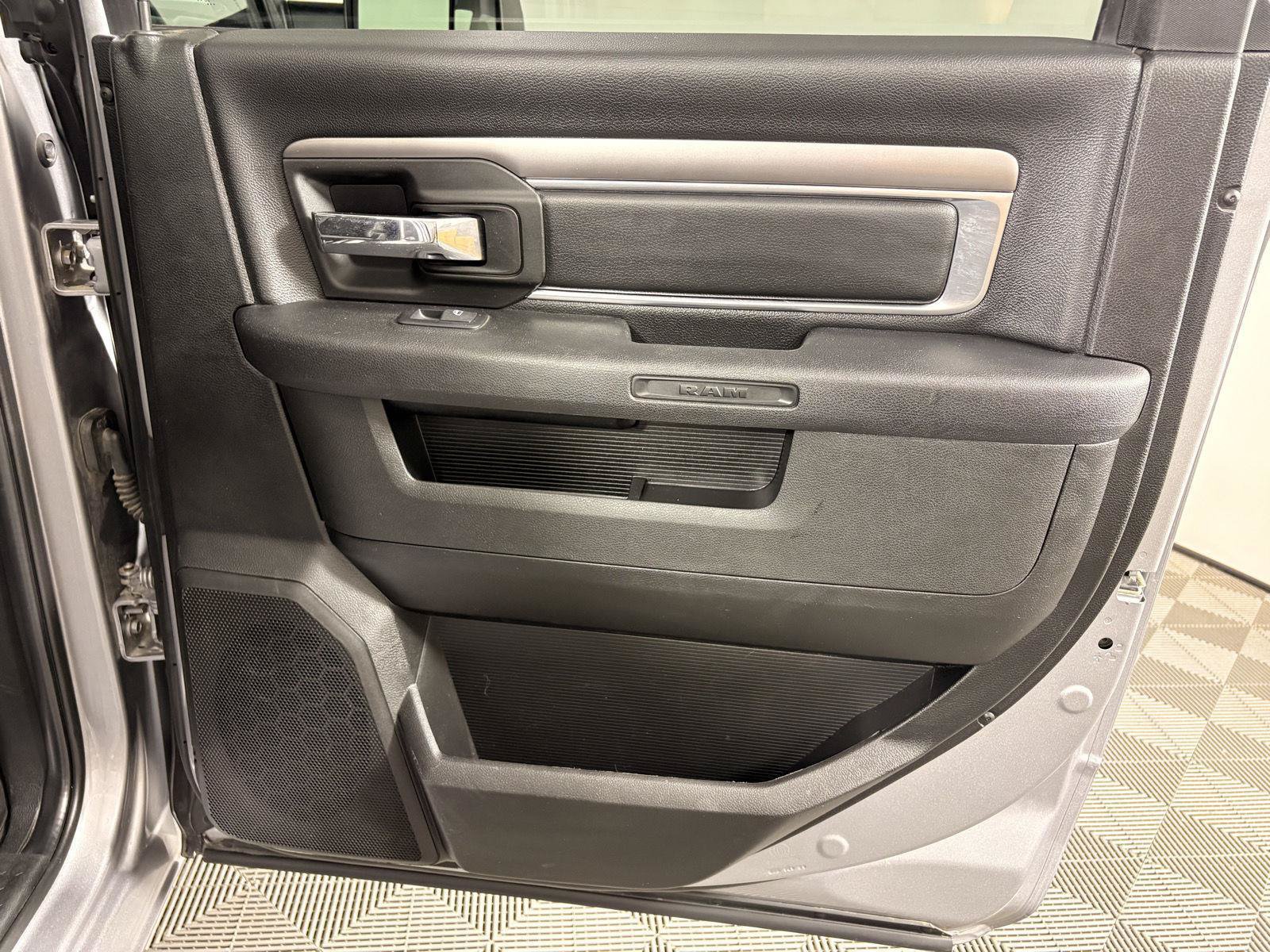 Used 2022 RAM 1500 Classic Warlock AWD/4WD image 20