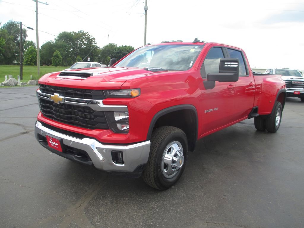 Used 2026 Chevrolet Silverado 3500 LT w/ All Star Edition AWD/4WD image 13