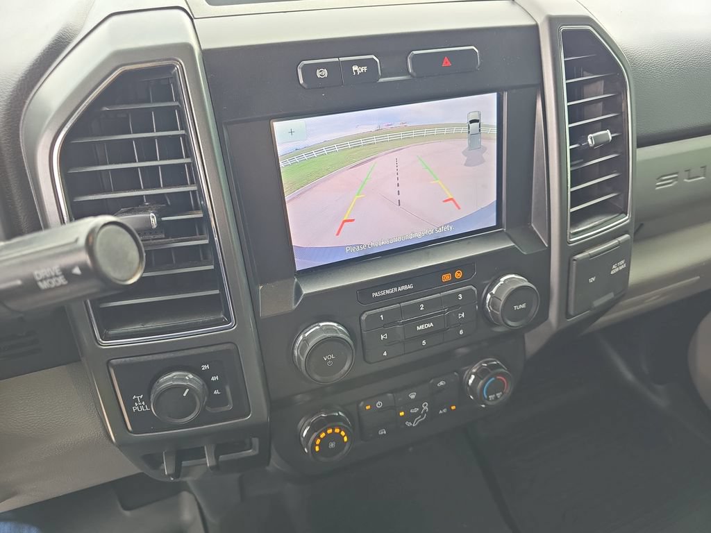 Used 2022 Ford F250 XLT w/ XLT Value Package AWD/4WD image 22