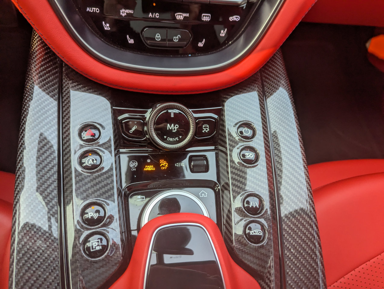 Used 2023 Aston Martin DBX 707 image 27