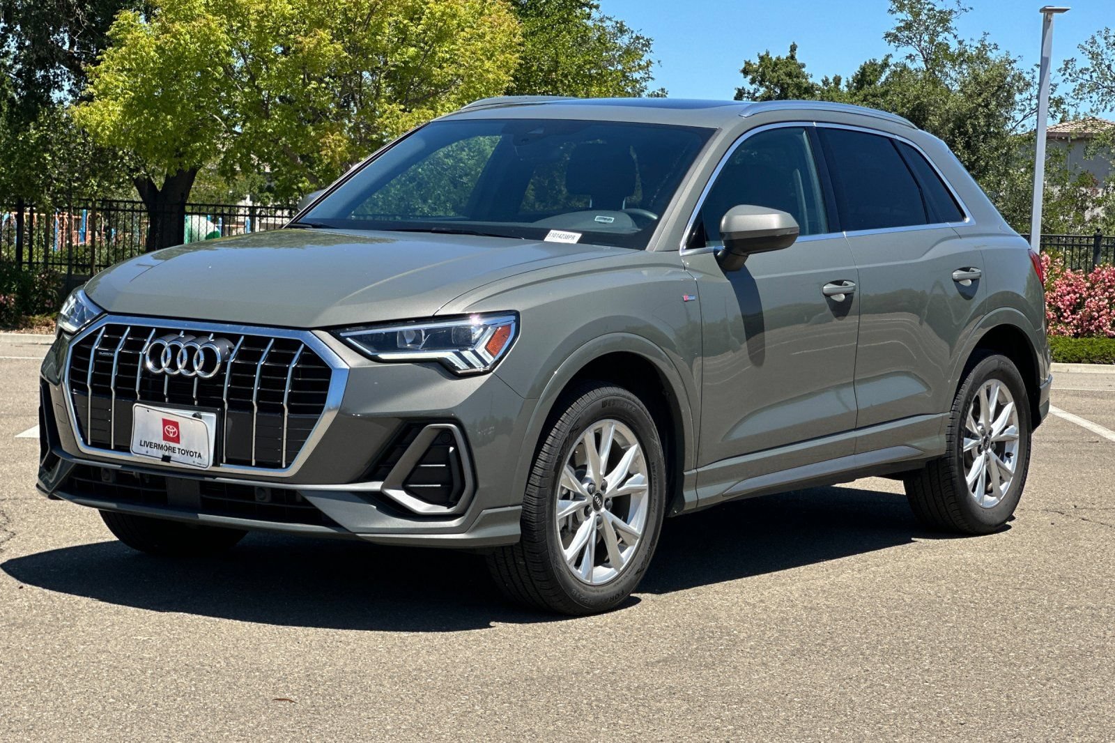 Used 2025 Audi Q3 2.0T Premium AWD/4WD image 8