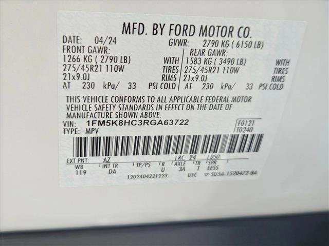 Used 2024 Ford Explorer Platinum w/ Technology Package AWD/4WD image 28