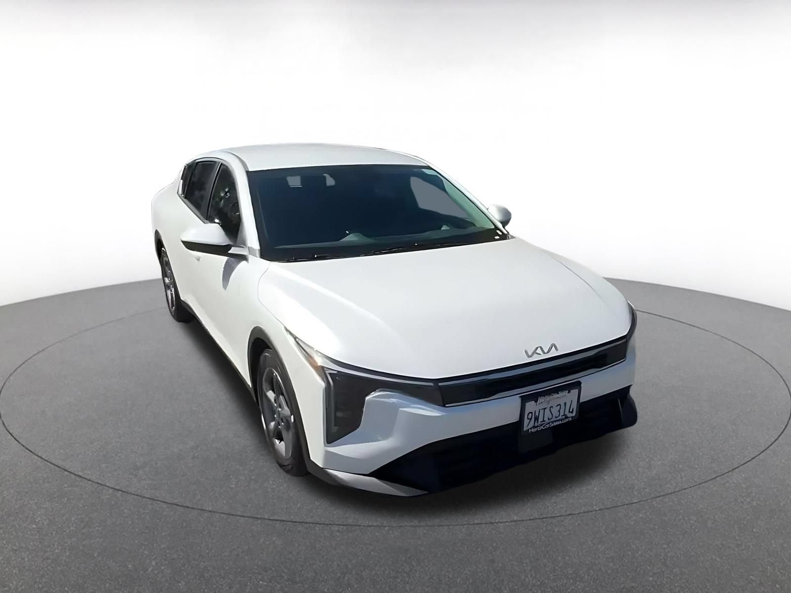 Used 2026 Kia K4 FWD image 3