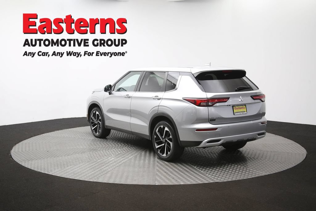 Used 2024 Mitsubishi Outlander SE AWD/4WD image 64
