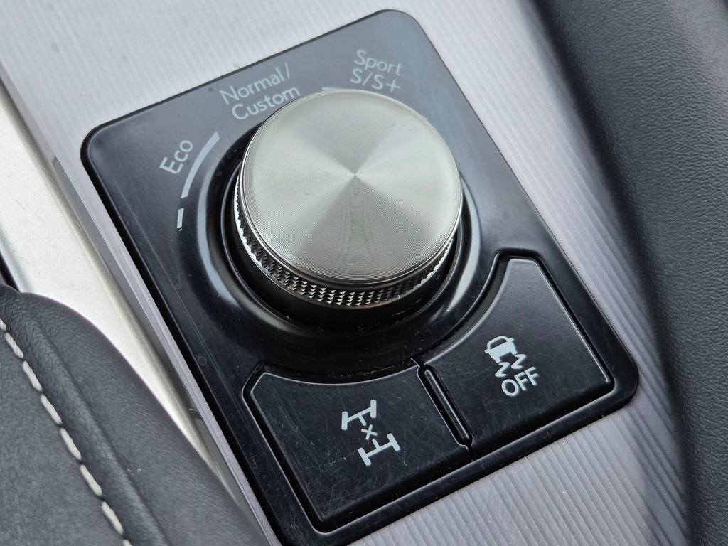 Certified 2022 Lexus RX 350 F Sport AWD/4WD image 17