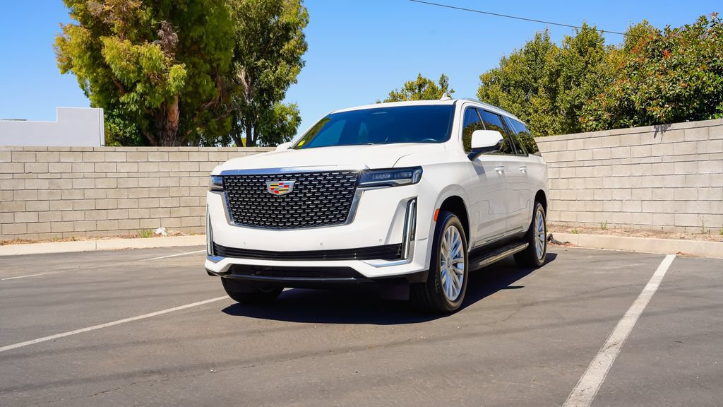 Certified 2021 Cadillac Escalade ESV Luxury RWD image 2