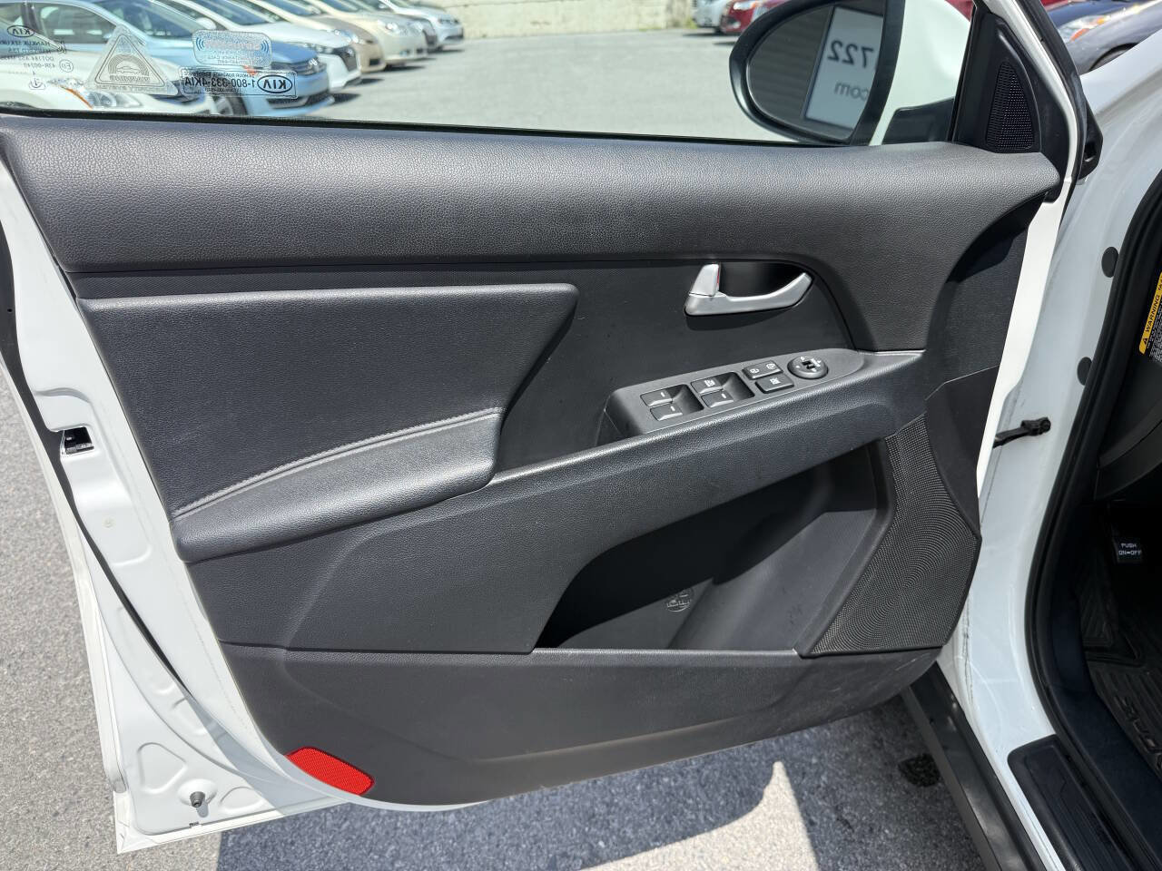 Used 2015 Kia Sportage LX FWD image 10