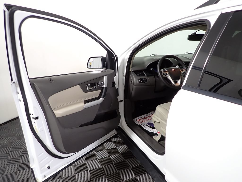 Used 2014 Ford Edge SE w/ Equipment Group 101A FWD image 15