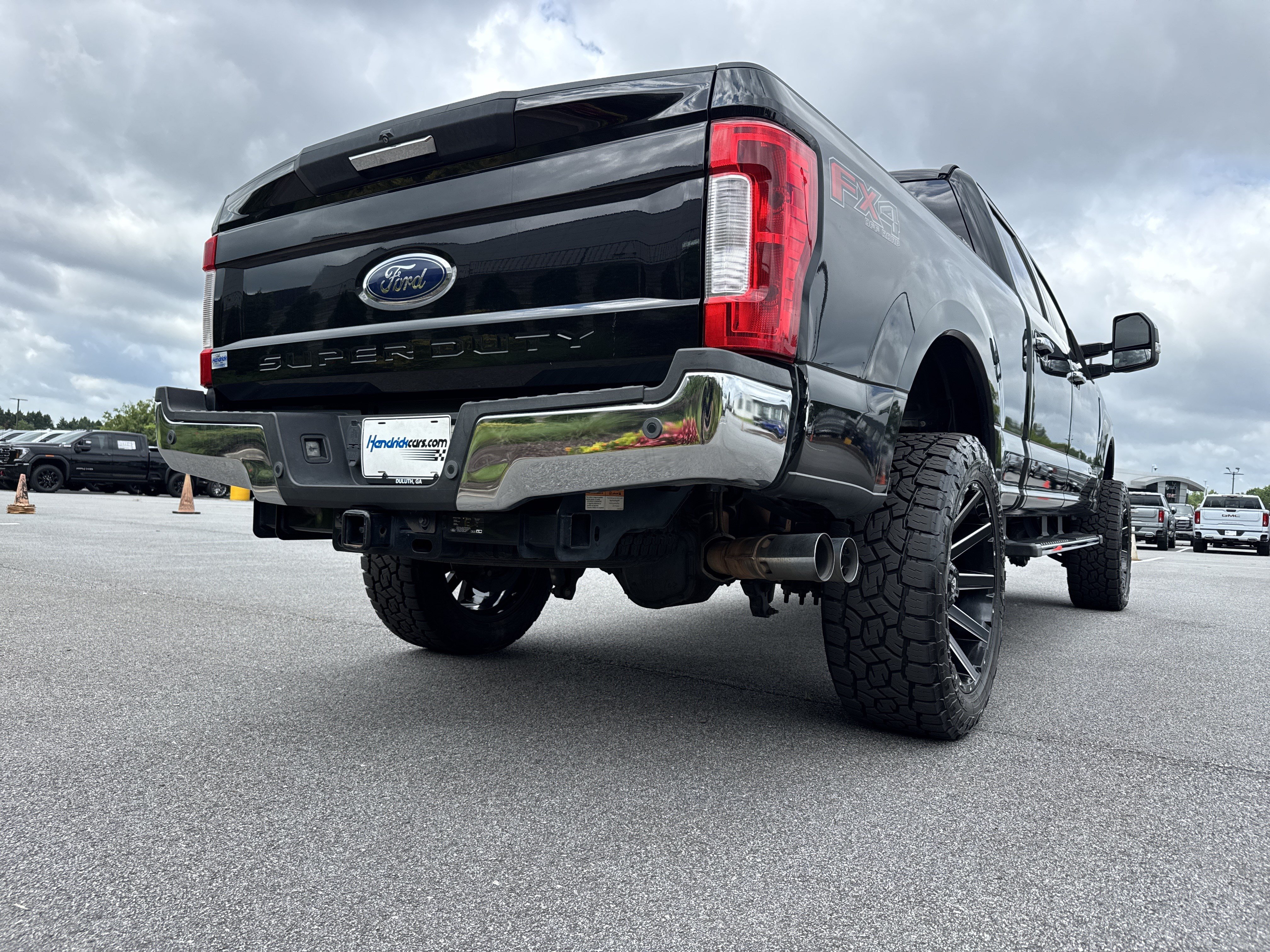 Used 2019 Ford F250 XLT w/ XLT Premium Package AWD/4WD image 10