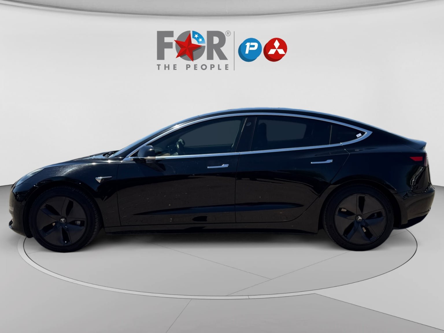 Used 2018 Tesla Model 3 Mid Range RWD image 2