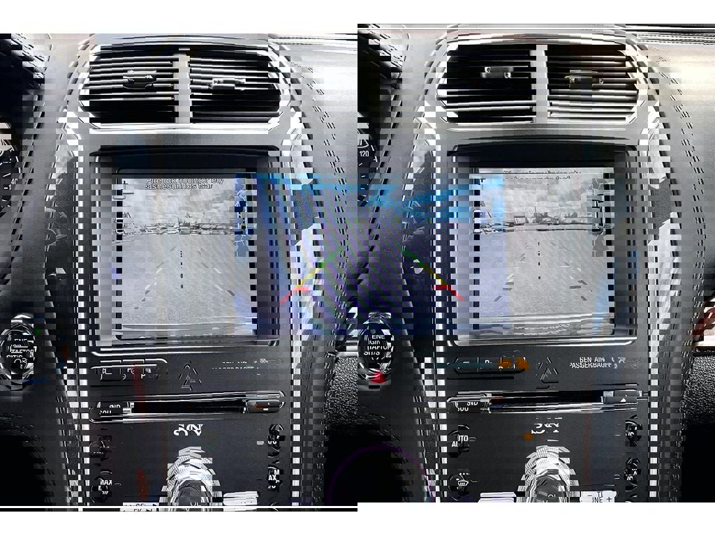 Used 2018 Ford Explorer Platinum AWD/4WD image 24