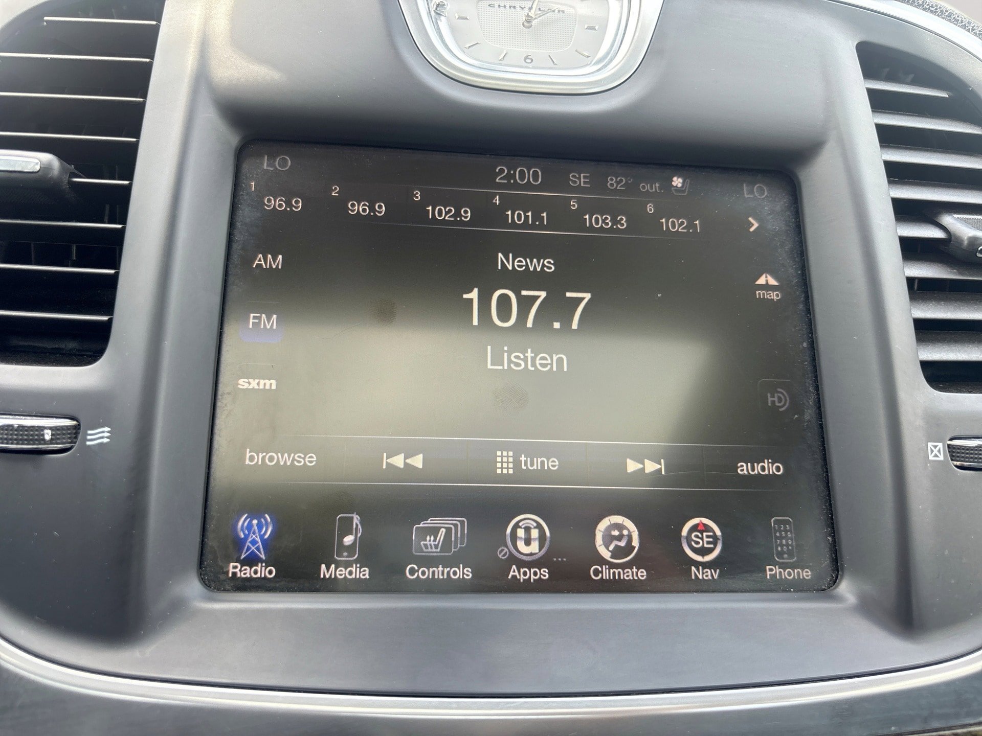 Used 2015 Chrysler 300 C w/ Light Group AWD/4WD image 12