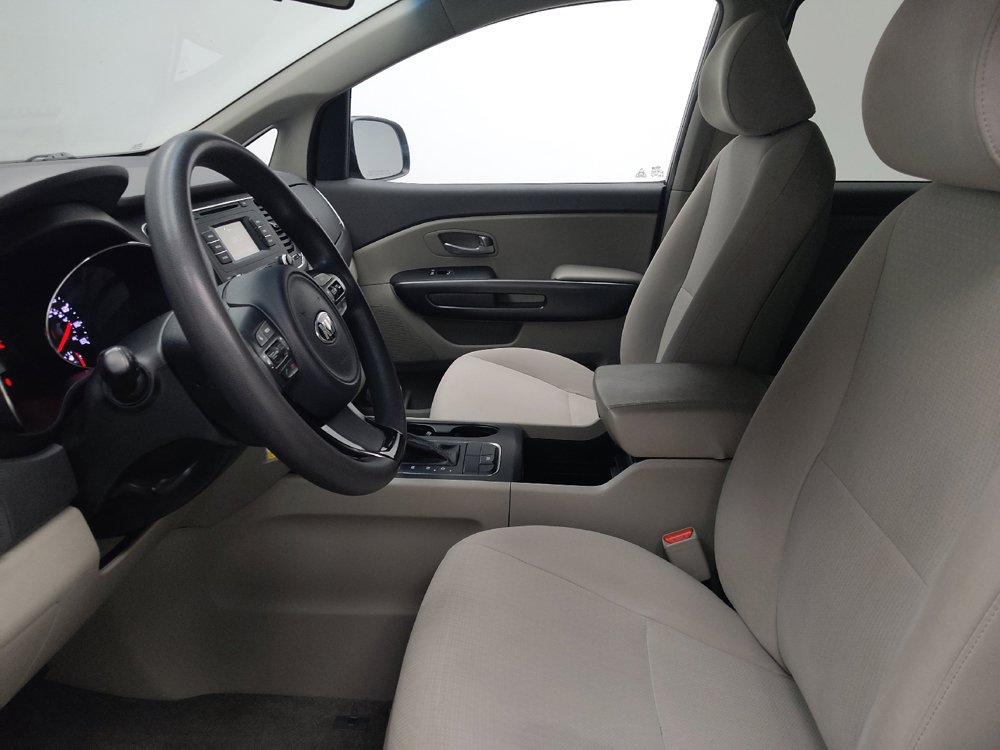 Used 2017 Kia Sedona LX FWD image 17